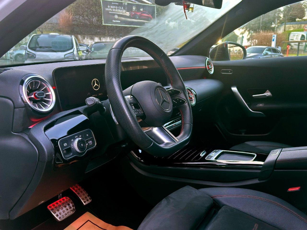 Imagem do ve&iacute;culo 2 / 7