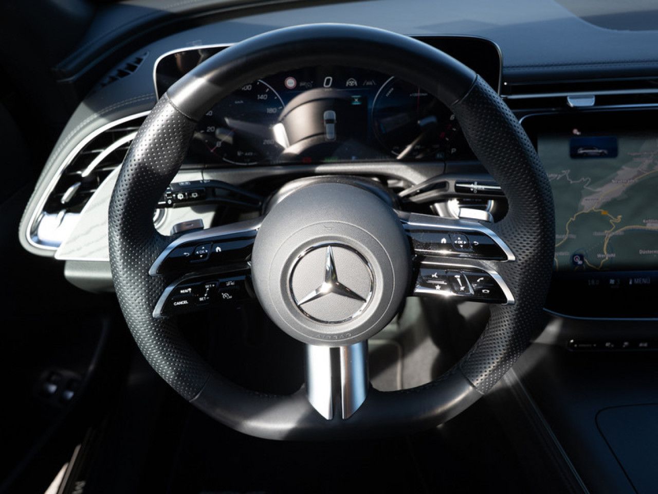 Mercedes-Benz E-Klasse – Bild 9