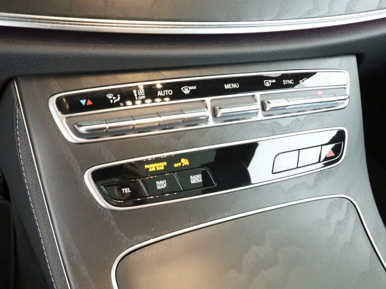 Mercedes-Benz E-Klasse – Bild 14