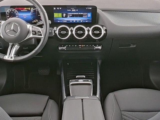 Last viewed vehicle image 4