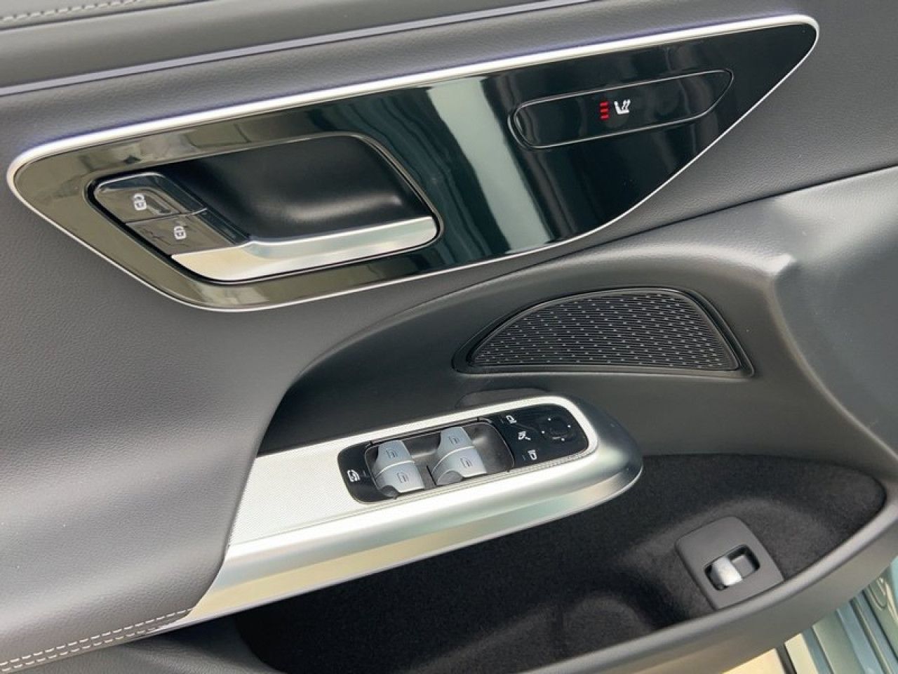 Mercedes-Benz E-Klasse – Bild 14