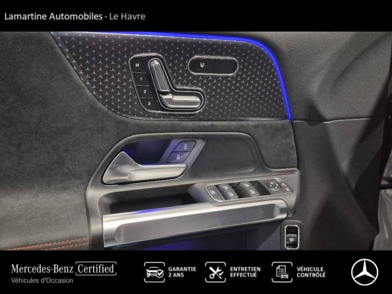 Photo du v&eacute;hicule 16 / 18