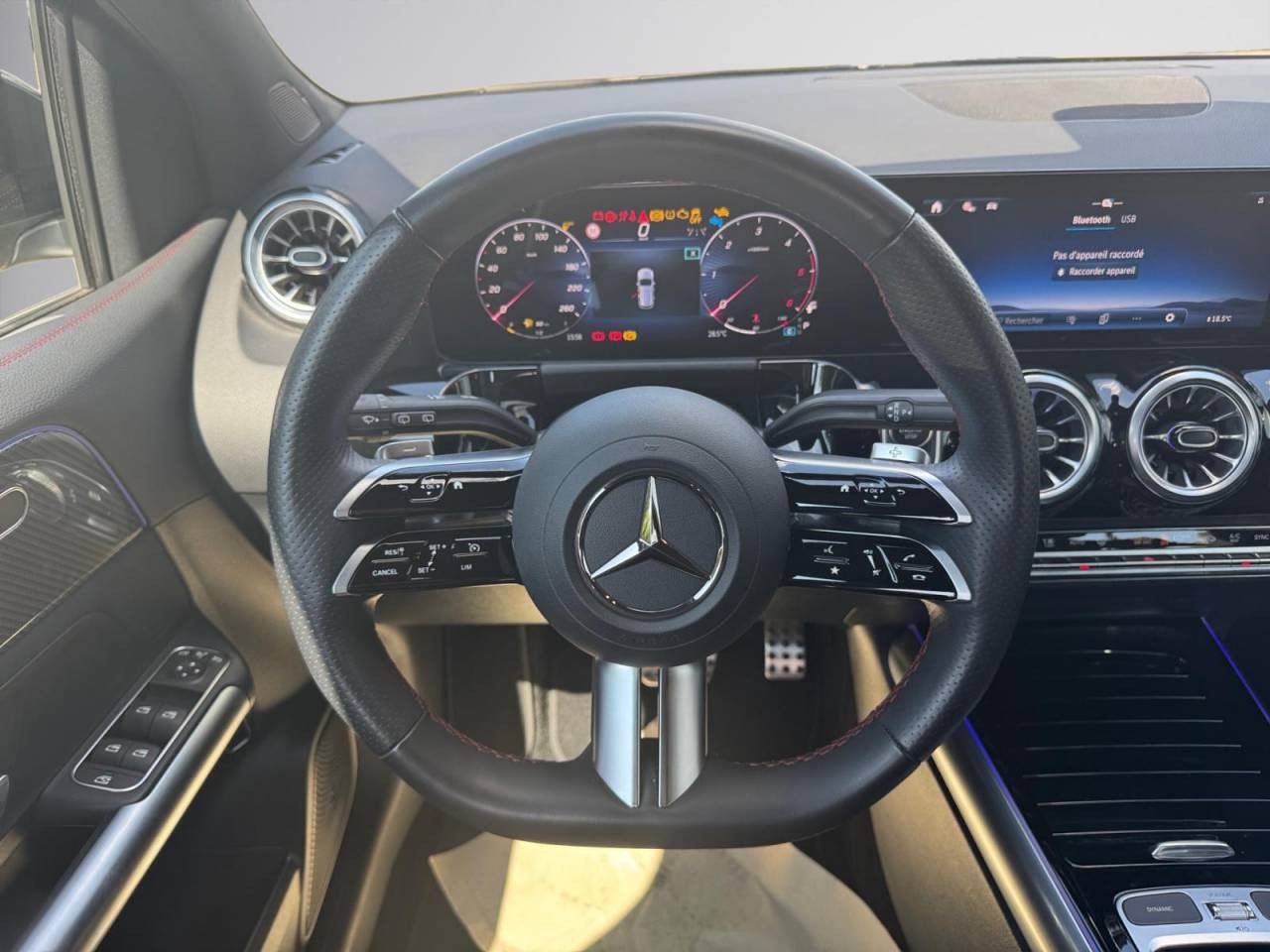 Photo du véhicule 14 / 18