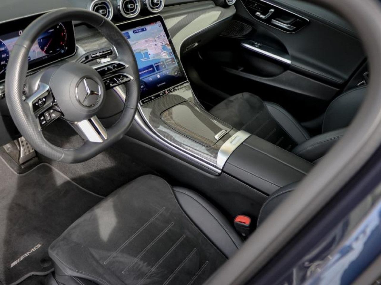 Photo du v&eacute;hicule 13 / 18