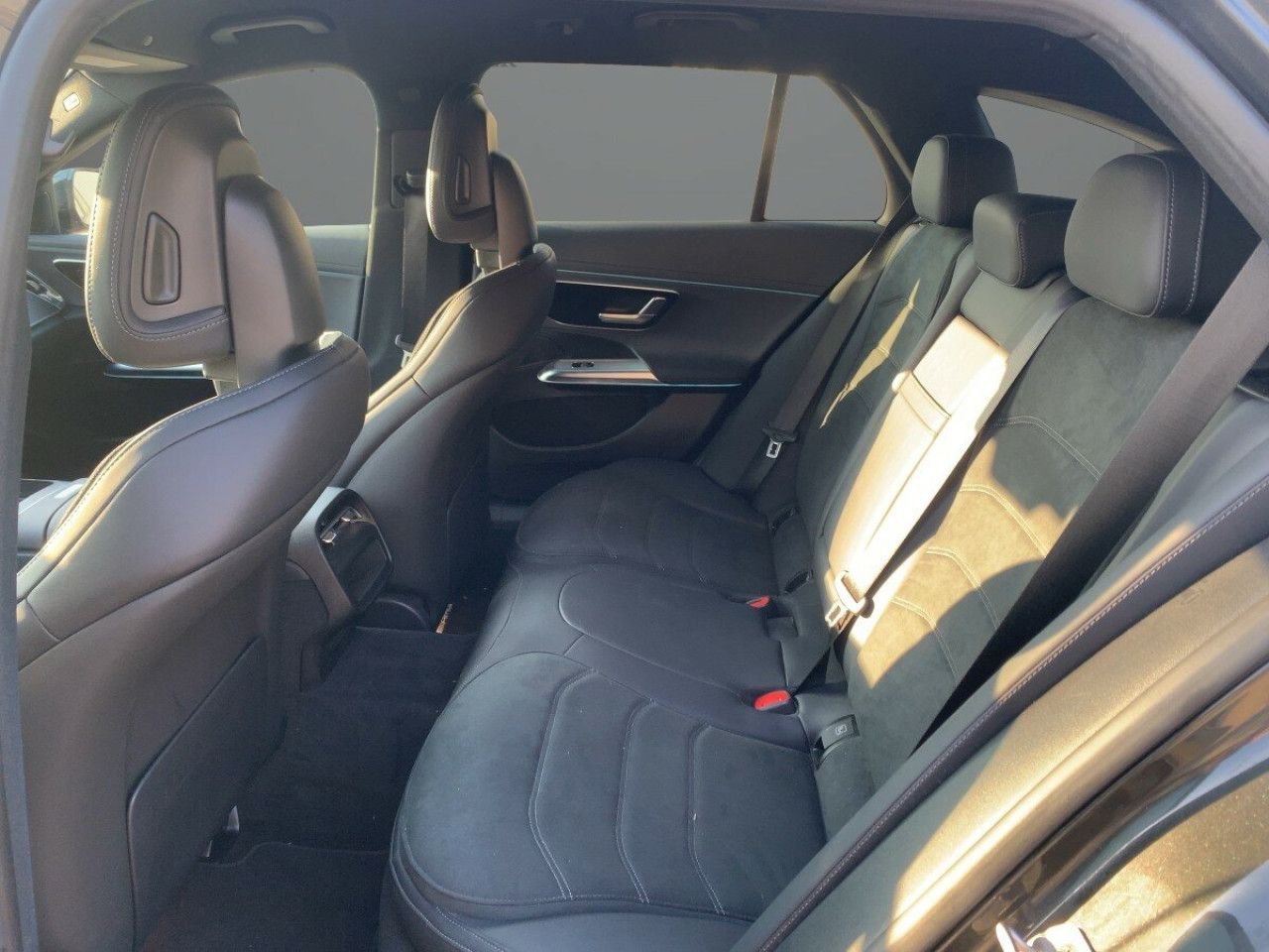 Mercedes-Benz E-Klasse – Bild 7