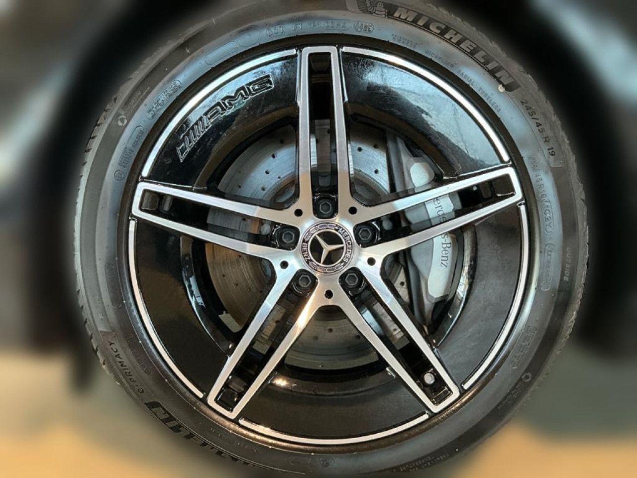 Mercedes-Benz E-Klasse – Bild 17