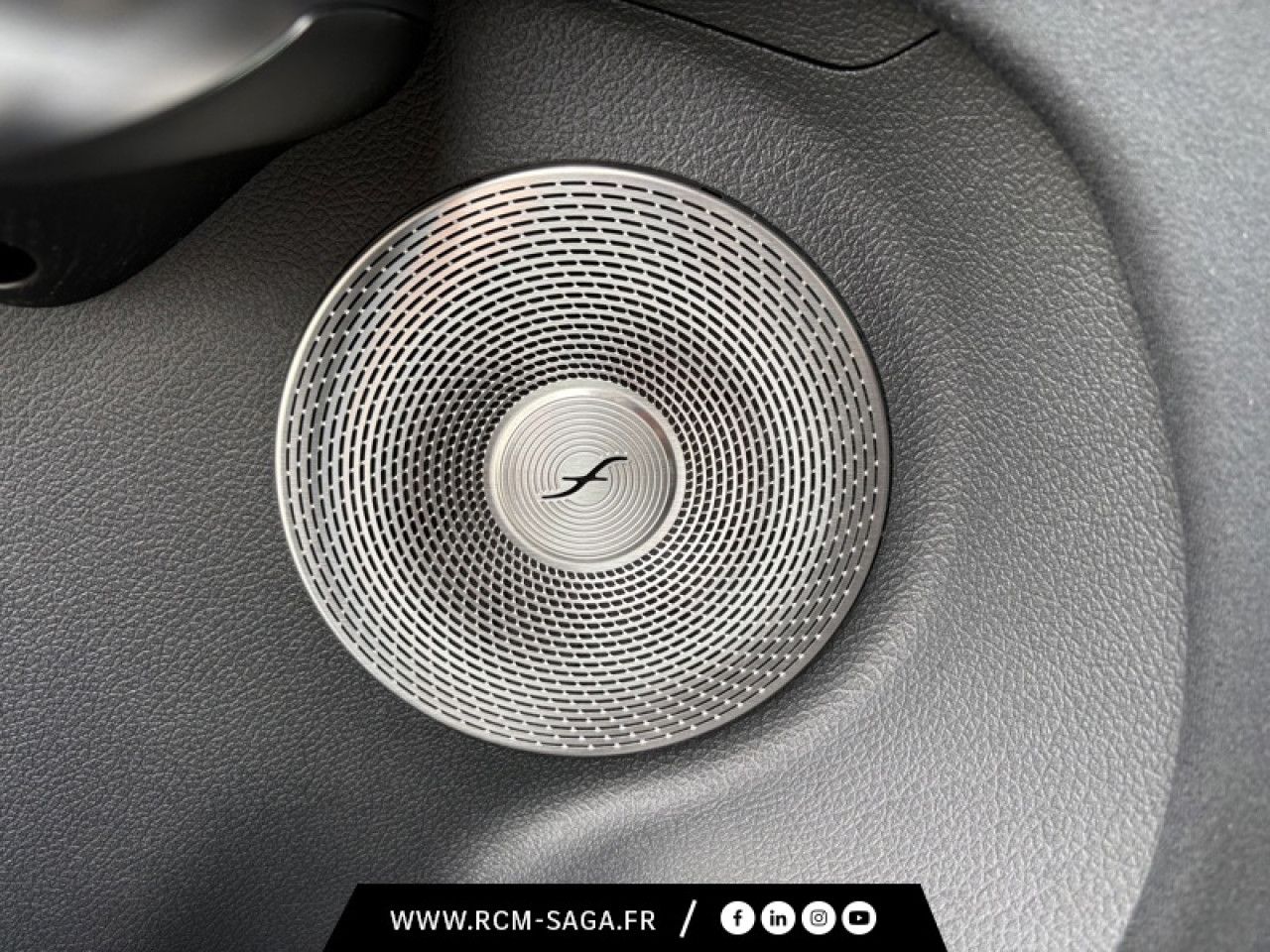 Photo du v&eacute;hicule 9 / 18