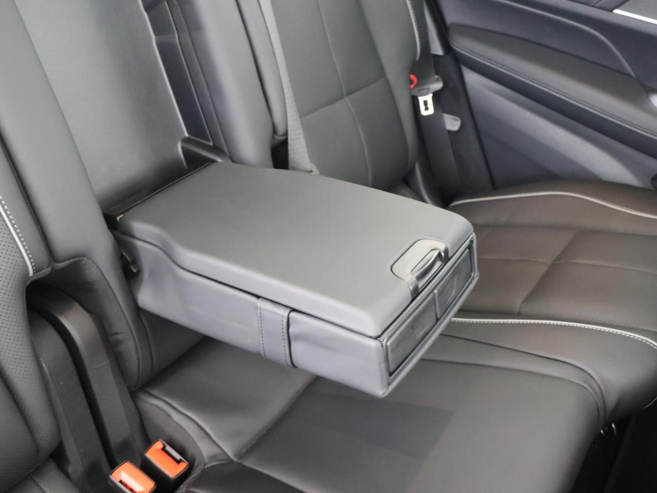 Mercedes-Benz GLS – Bild 21