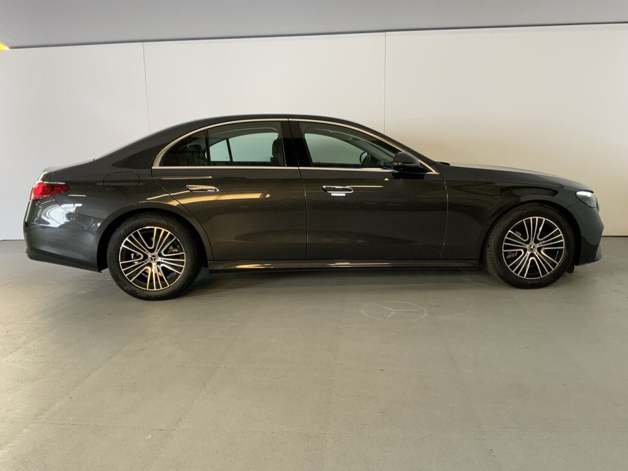 Mercedes-Benz E-Klasse – Bild 4