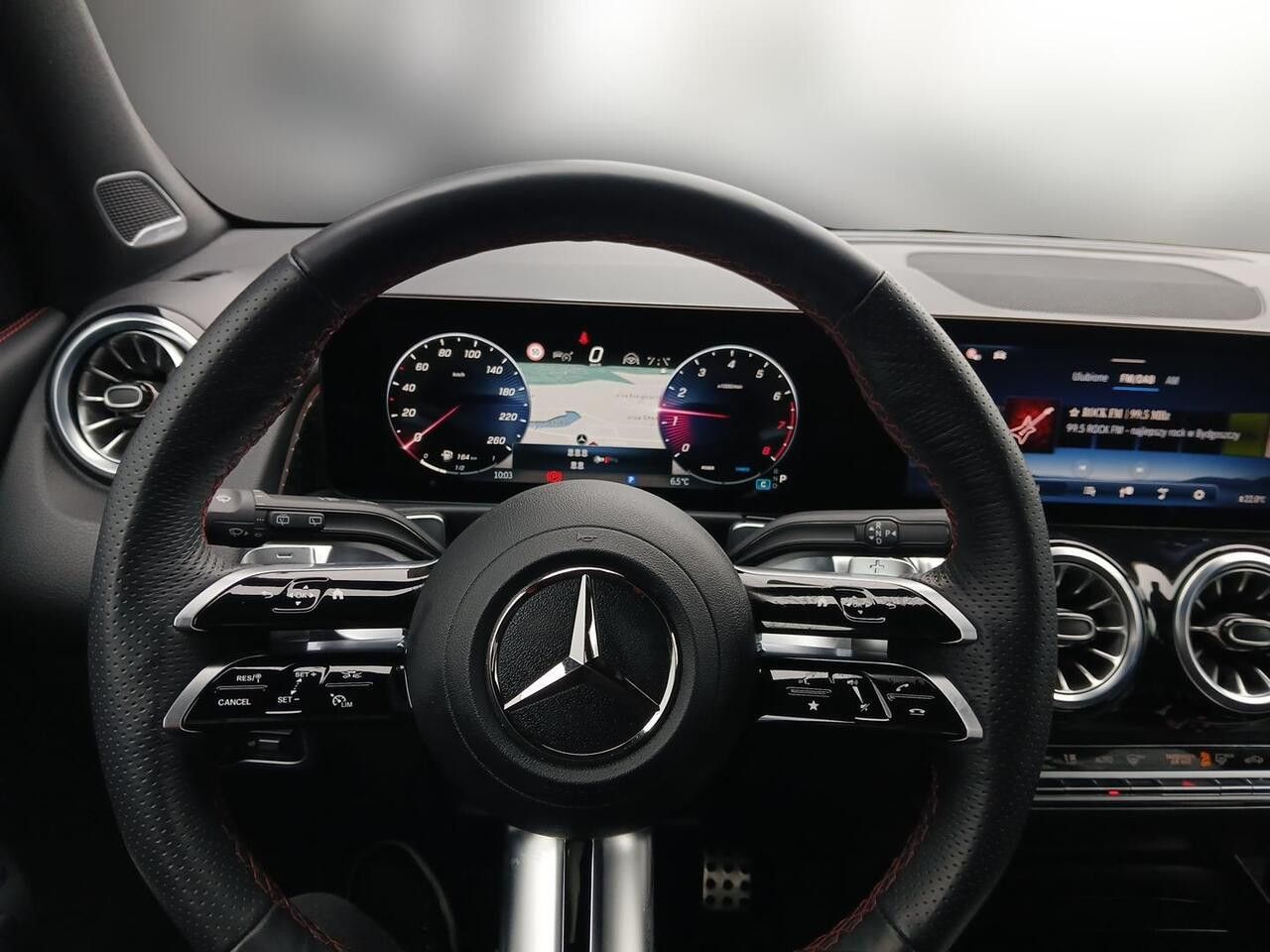 Zdjęcie pojazdu 20 / 24