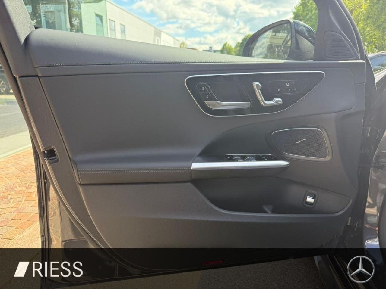 Mercedes-Benz C-Klasse – Bild 3