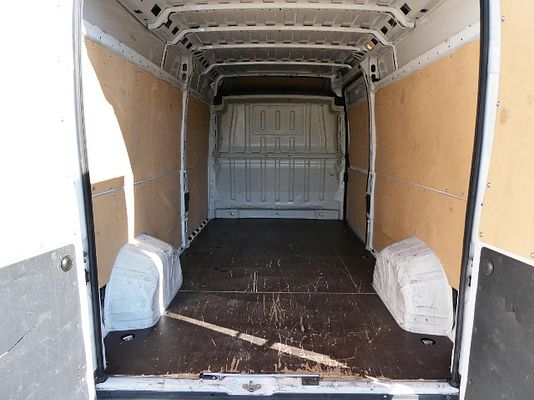 Vehicle image 15 / 15