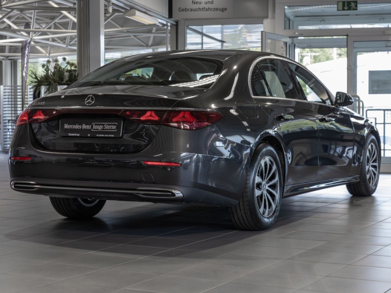 Mercedes-Benz E-Klasse – Bild 3