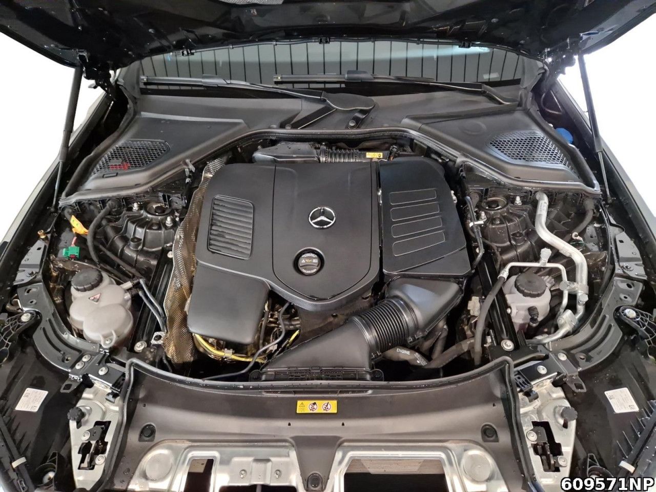 Mercedes-Benz E-Klasse – Bild 6