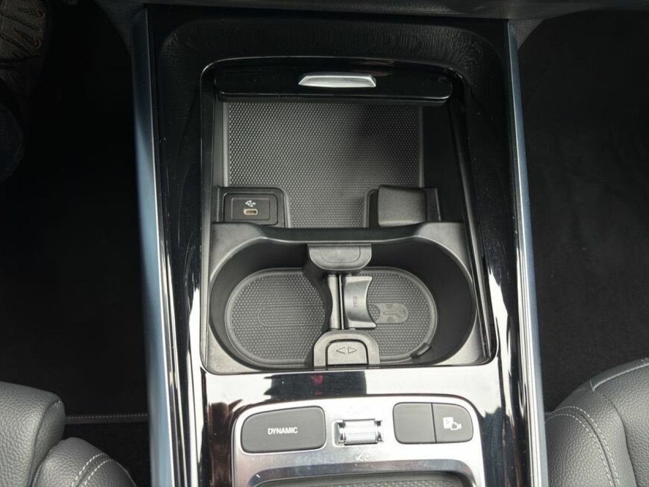 Fahrzeugbild 26 / 30