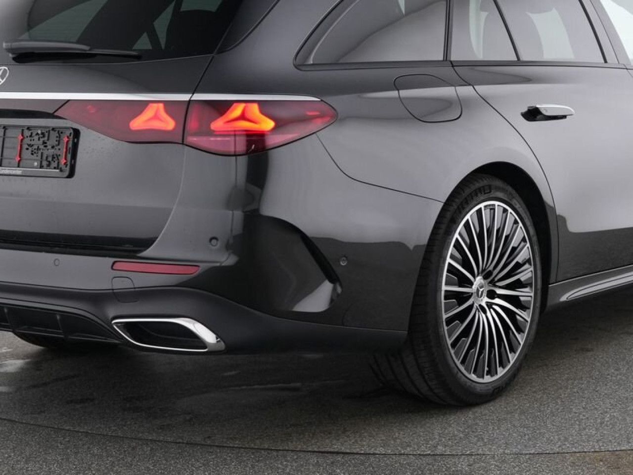 Mercedes-Benz E-Klasse – Bild 9