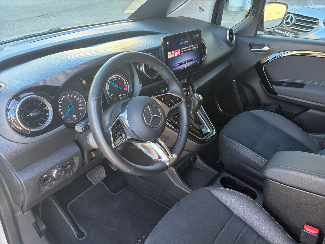 Mercedes-Benz EQT – Bild 9