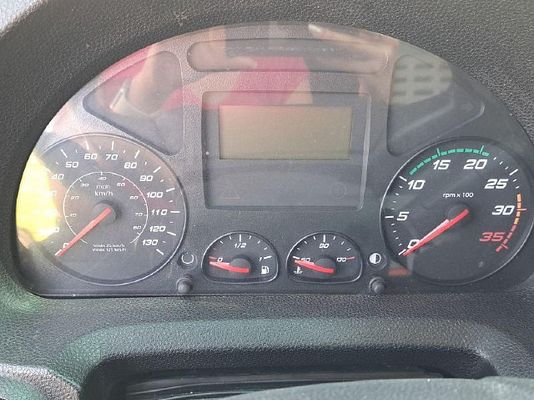 Vehicle image 14 / 14