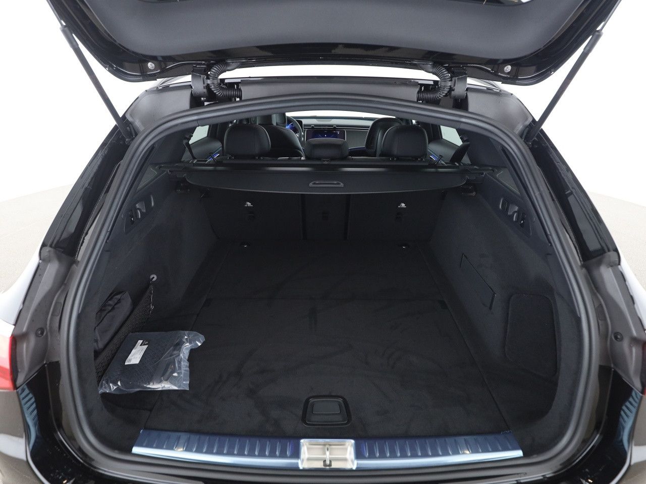 Mercedes-Benz E-Klasse – Bild 15