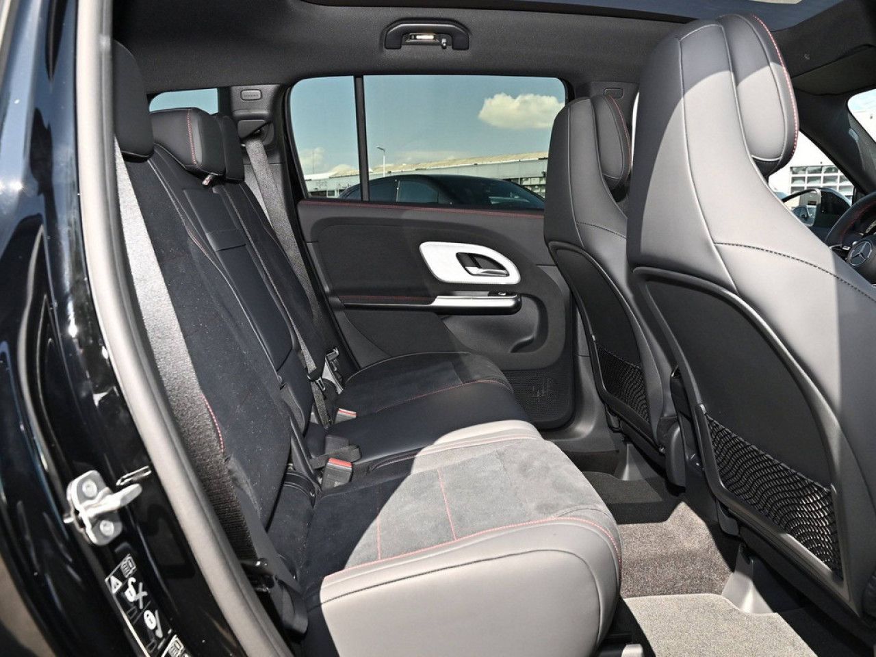 Mercedes-Benz GLB – Bild 4