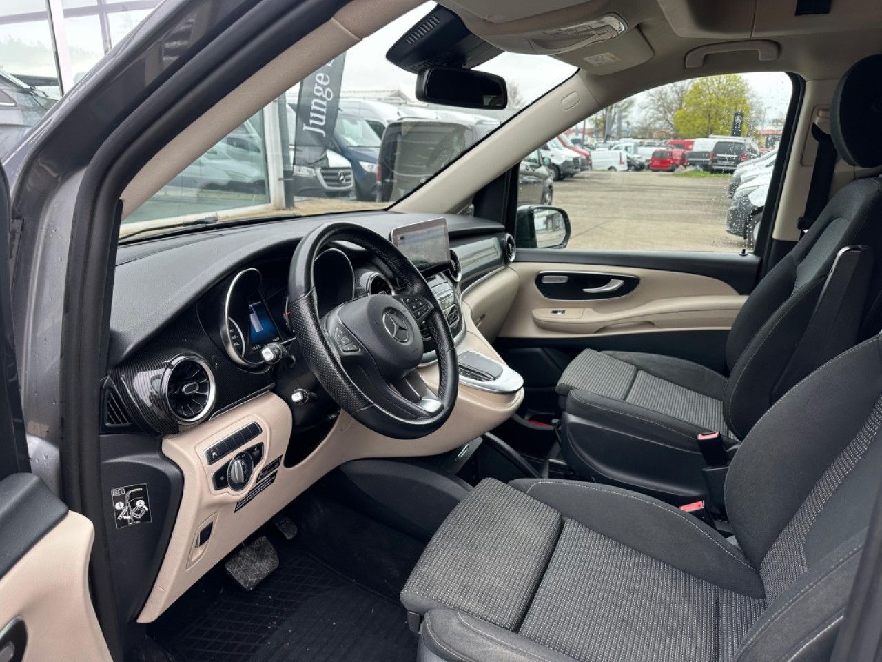 Fahrzeugbild 12 / 23