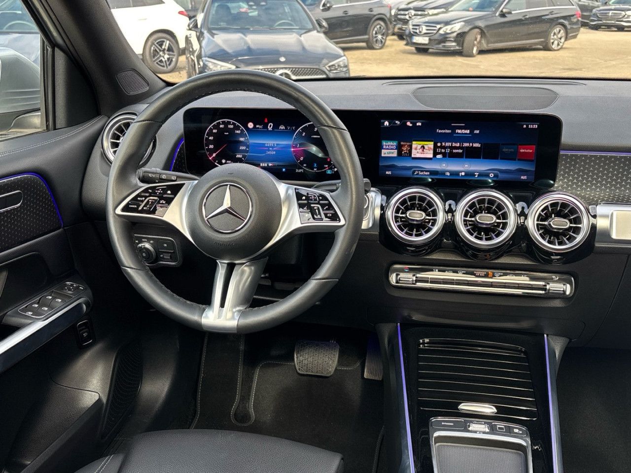 Mercedes-Benz GLB – Bild 16