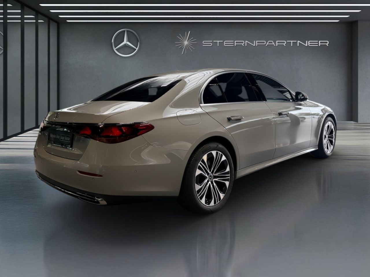 Mercedes-Benz E-Klasse – Bild 10