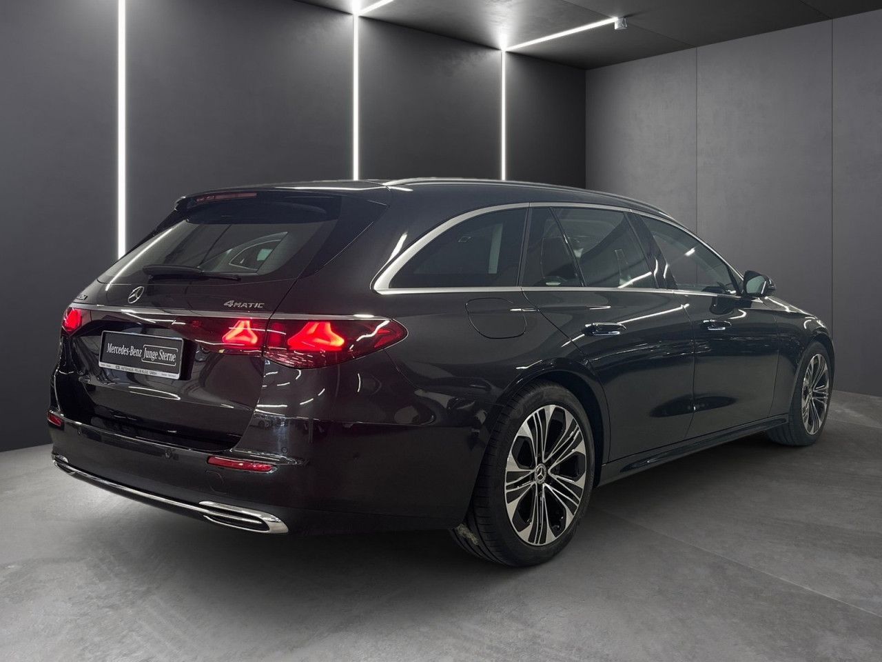 Mercedes-Benz E-Klasse – Bild 11