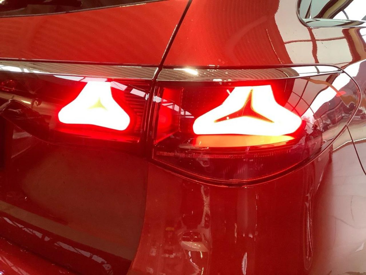 Mercedes-Benz E-Klasse – Bild 10