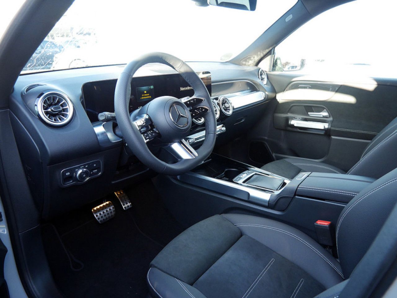 Mercedes-Benz GLB – Bild 13