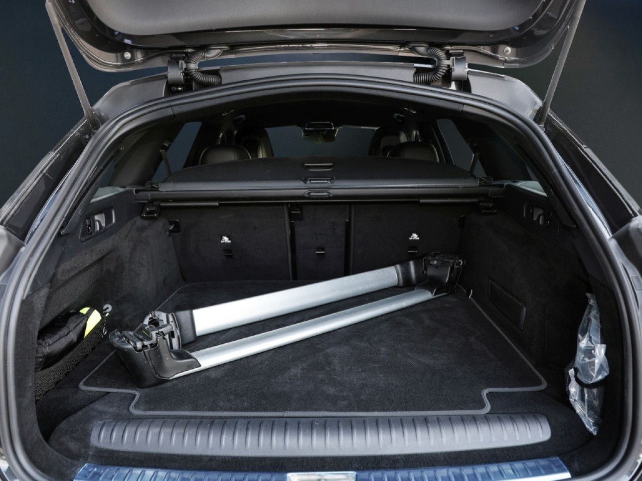 Mercedes-Benz E-Klasse – Bild 13