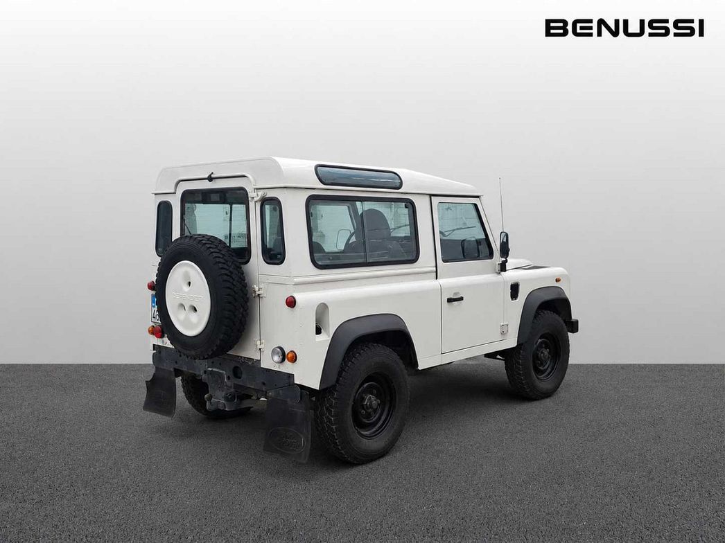 Land Rover | Defender