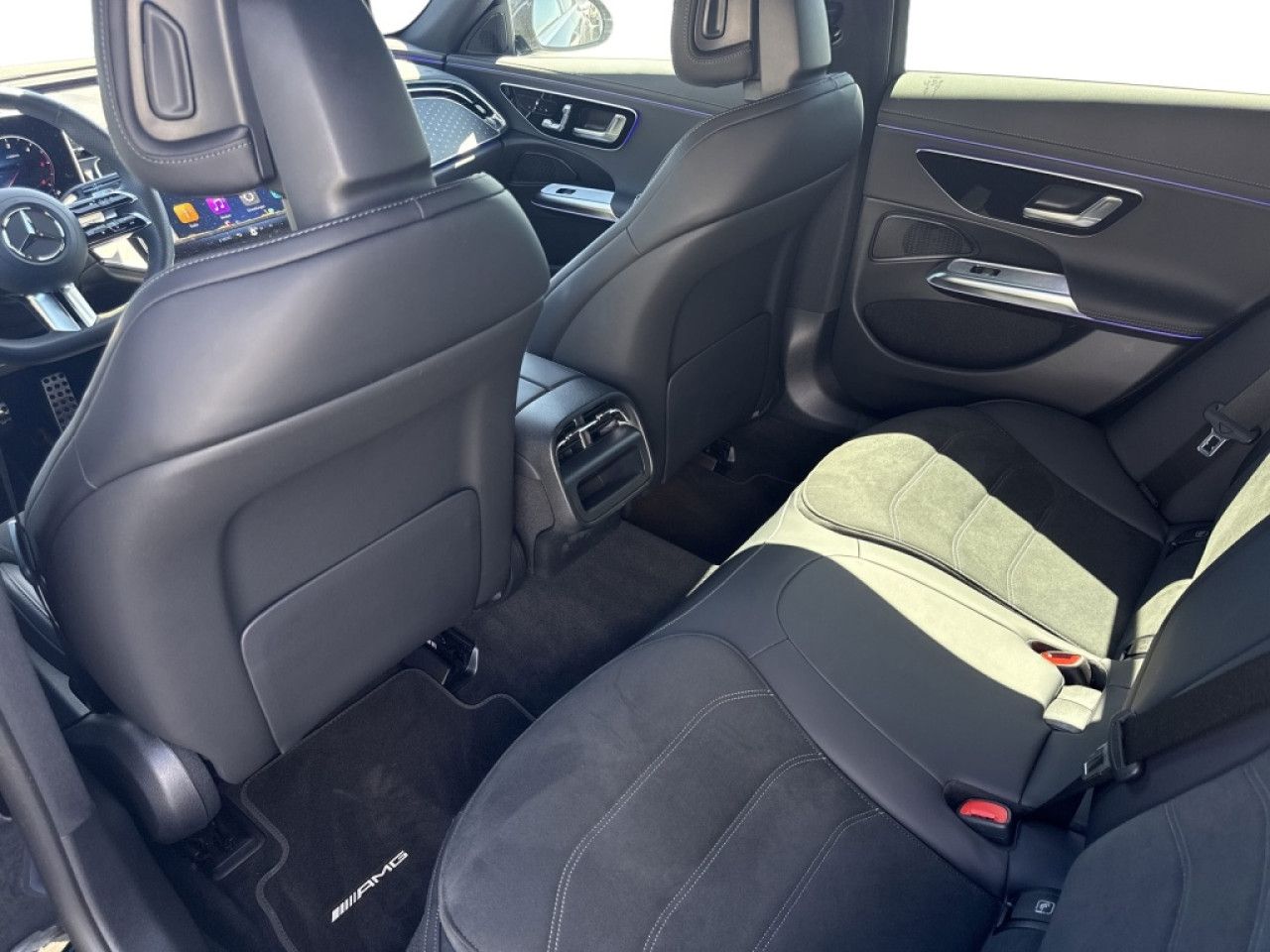 Mercedes-Benz E-Klasse – Bild 12
