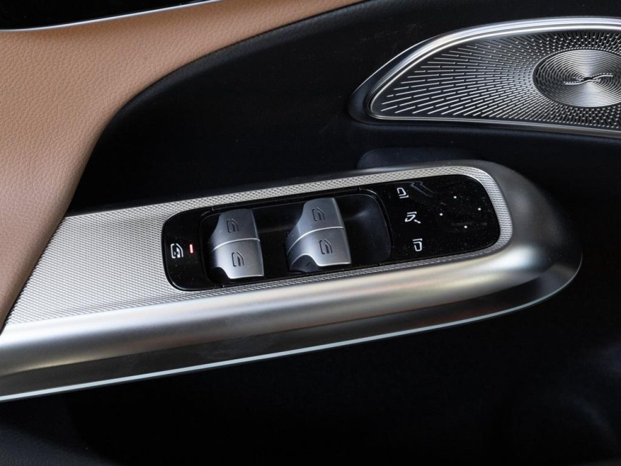 Mercedes-Benz E-Klasse – Bild 20