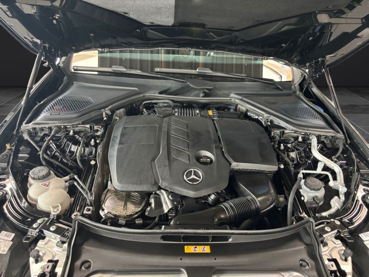 Mercedes-Benz E-Klasse – Bild 21