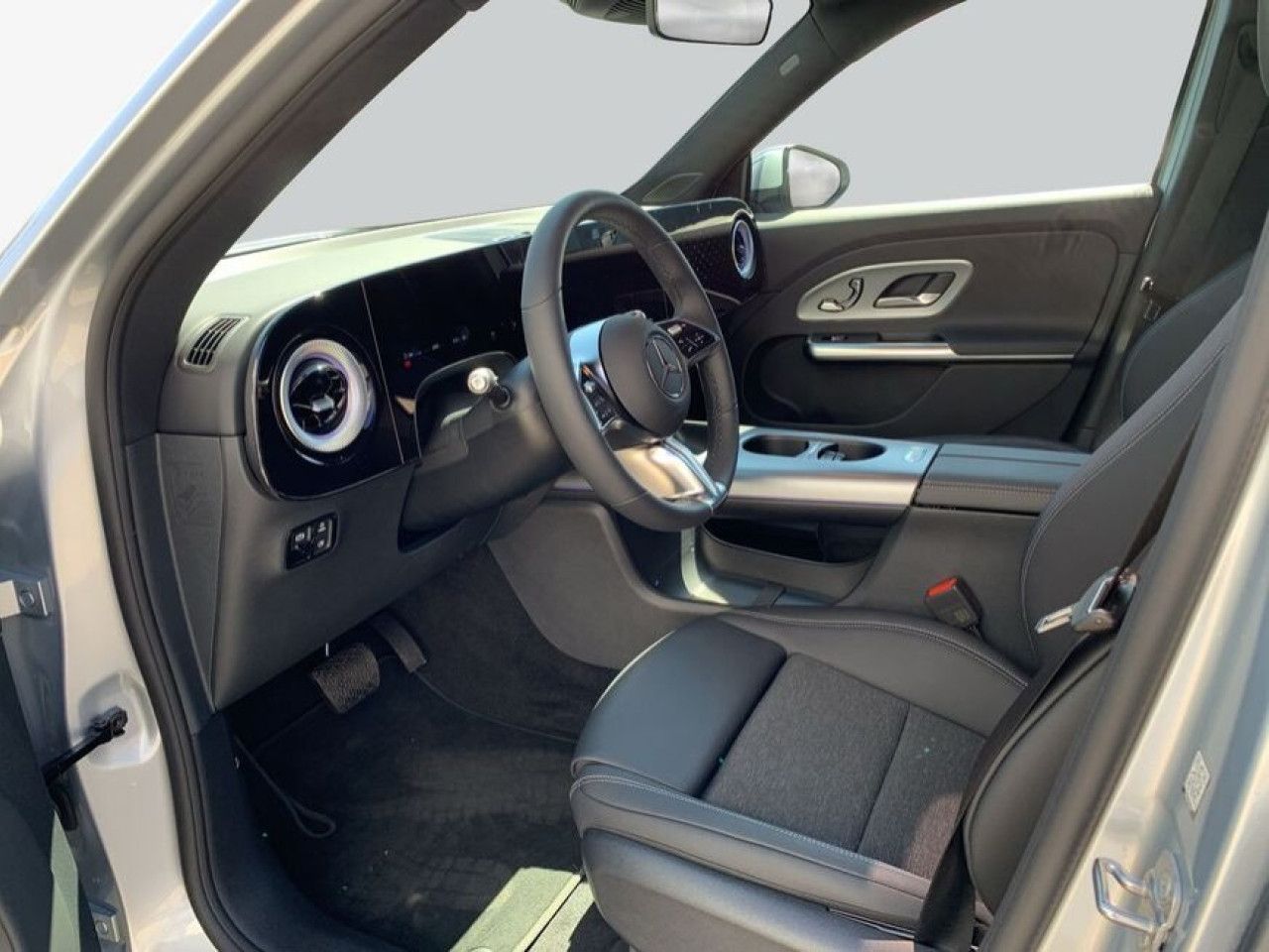 Mercedes-Benz GLB – Bild 10