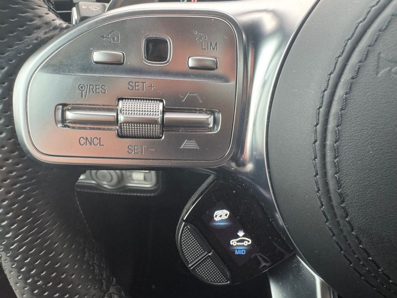 Zdjęcie pojazdu 22 / 29