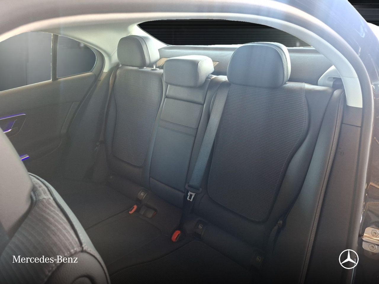 Mercedes-Benz C-Klasse – Bild 15