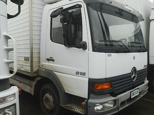 Vehicle image 1 / 5