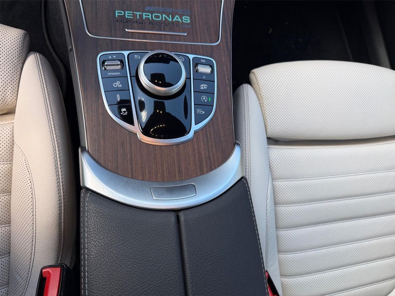 Fahrzeugbild 15 / 19