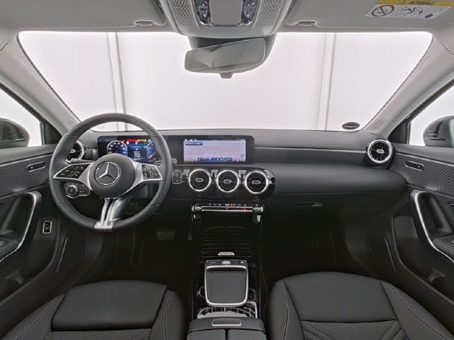 Mercedes-Benz A 220