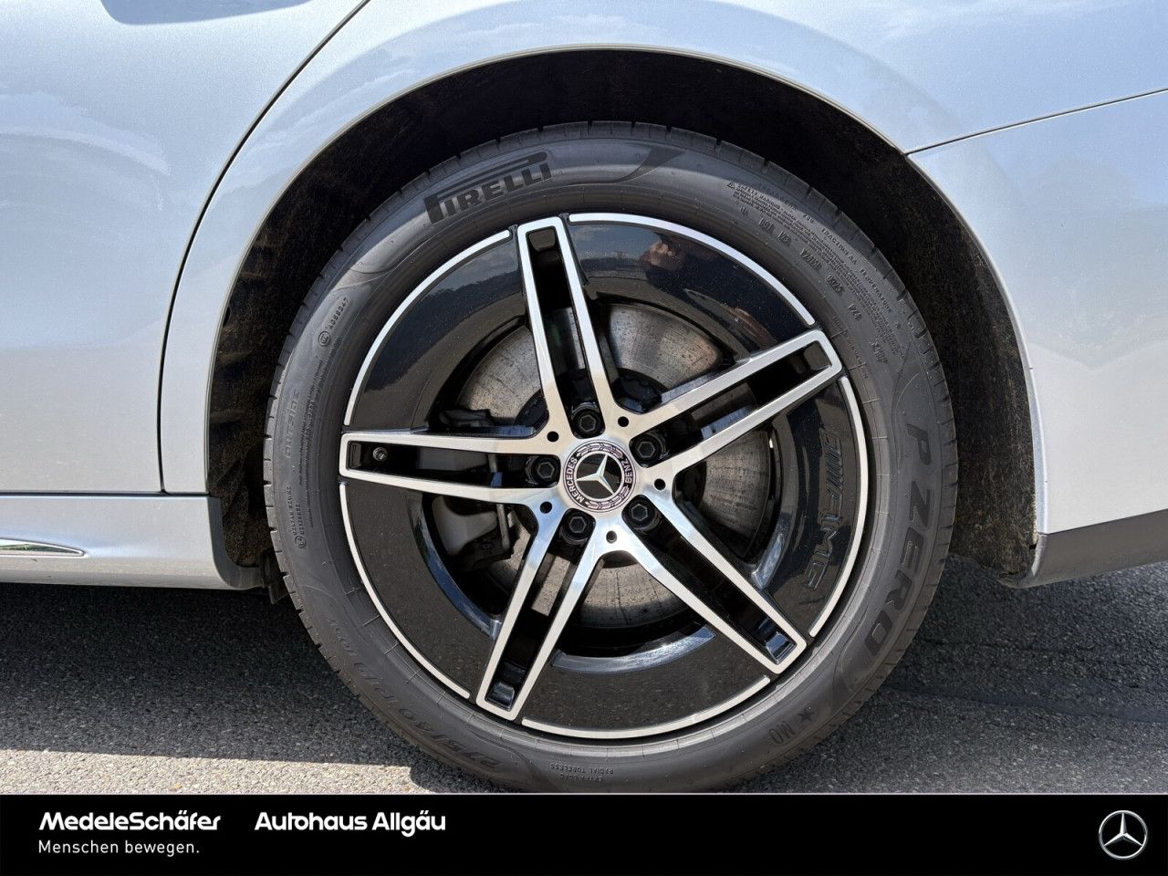 Mercedes-Benz E-Klasse – Bild 10