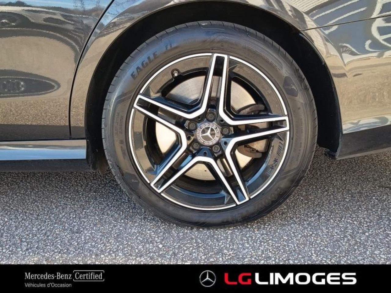 Photo du v&eacute;hicule 17 / 18