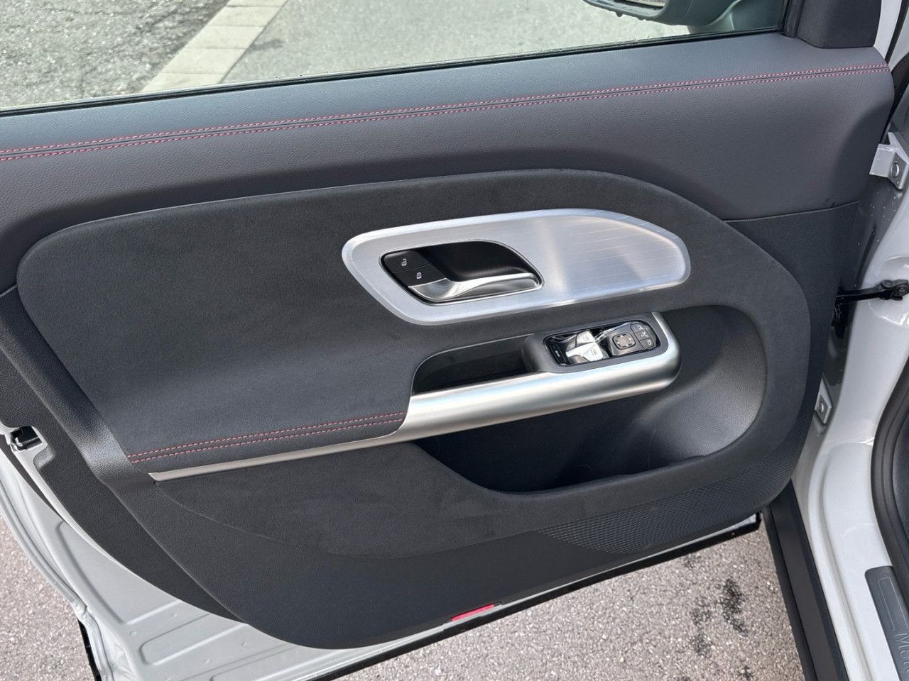 Mercedes-Benz GLB – Bild 2