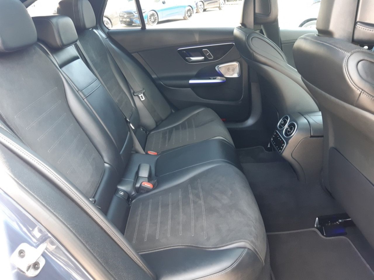 Photo du v&eacute;hicule 14 / 18