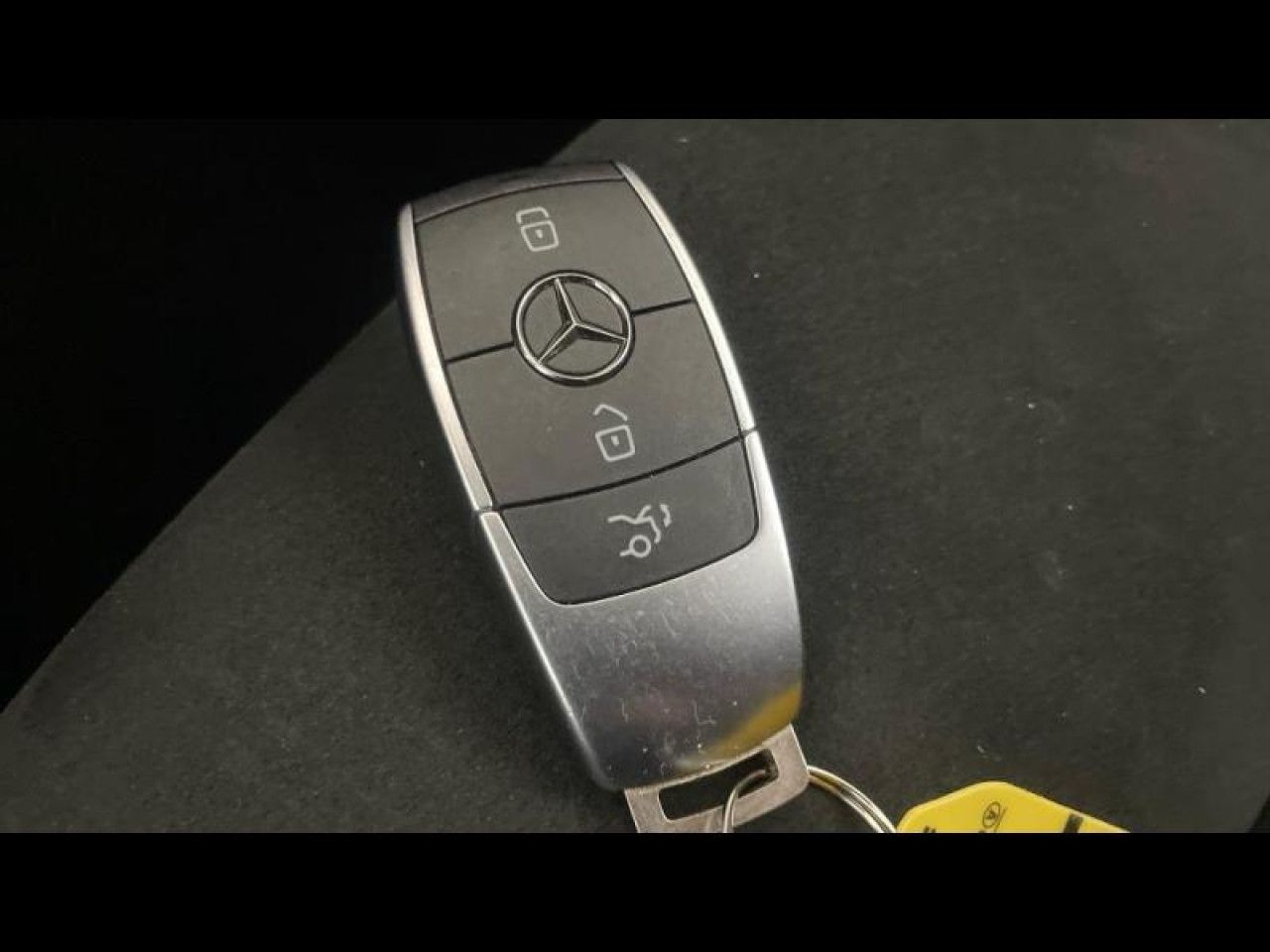 Photo du v&eacute;hicule 16 / 18