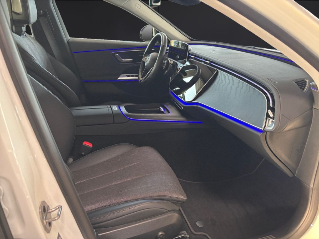 Mercedes-Benz E-Klasse – Bild 6