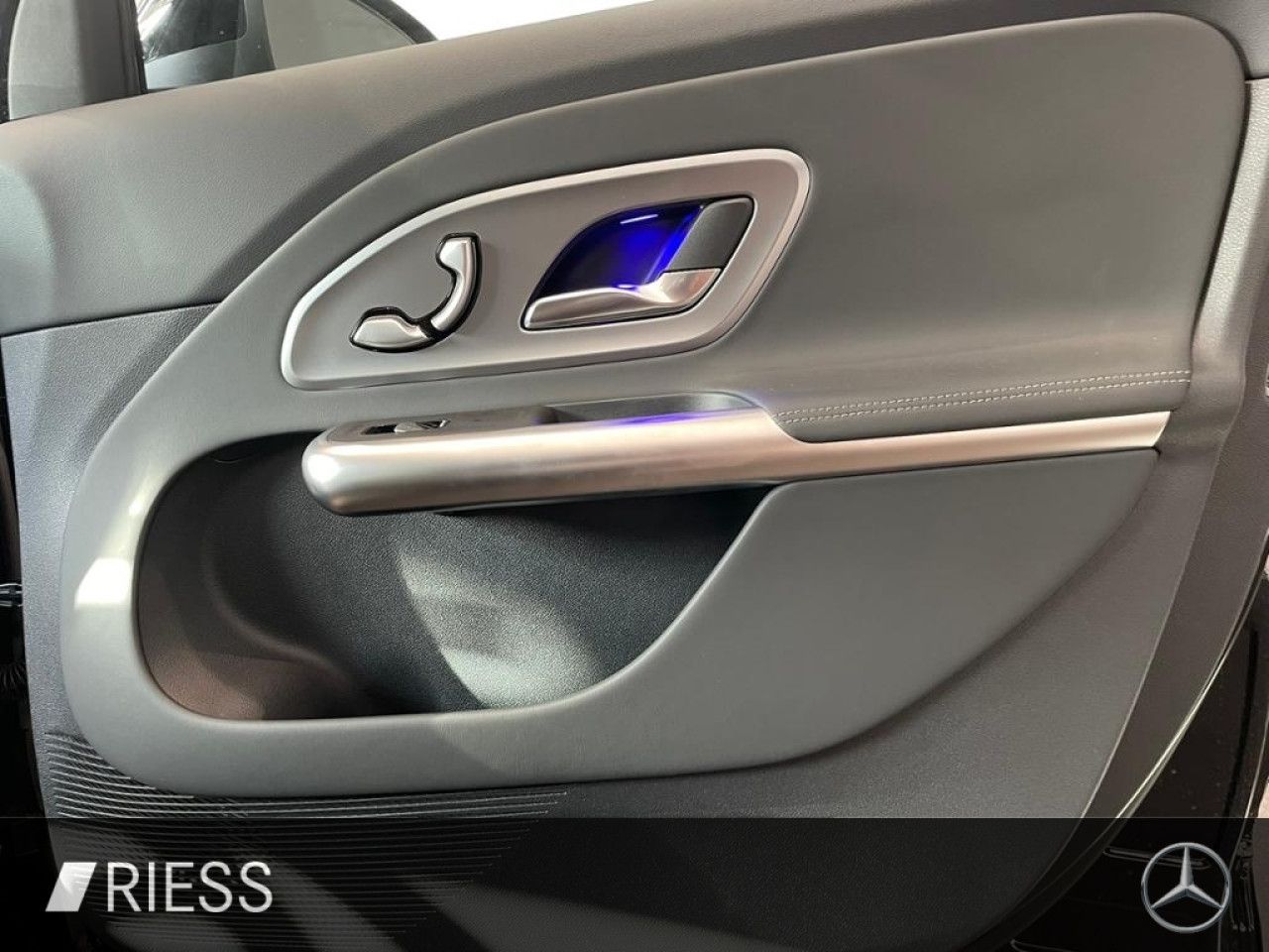 Mercedes-Benz GLB – Bild 11