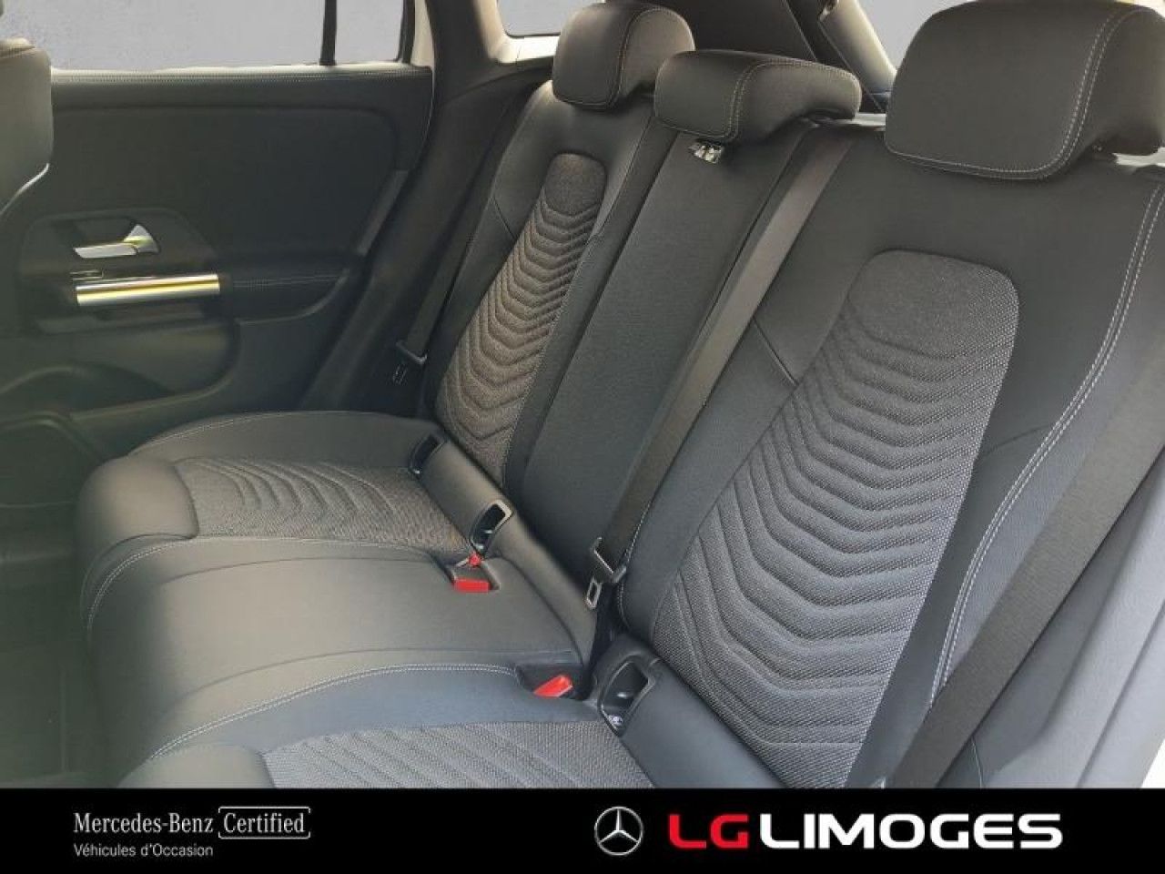 Photo du v&eacute;hicule 11 / 18