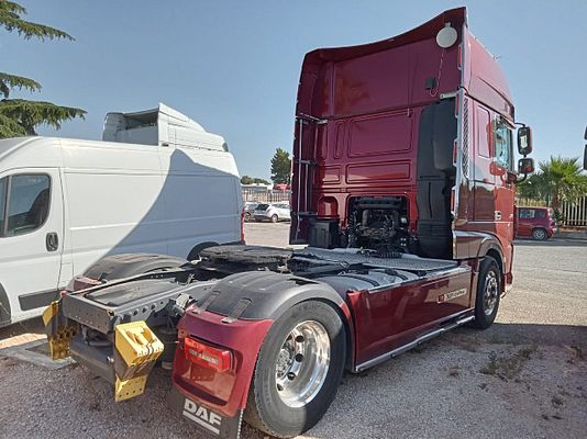 Vehicle image 6 / 6